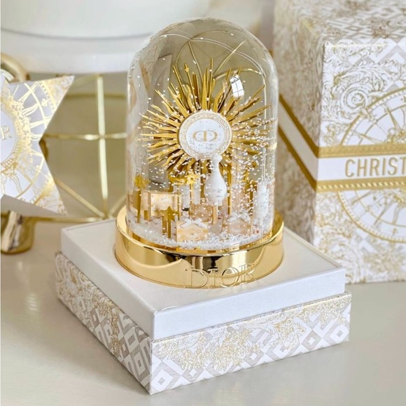 ๐ซ NIP DIOR 2024 Premium Holiday Gift Limited Ed. - Picture 1 of 5